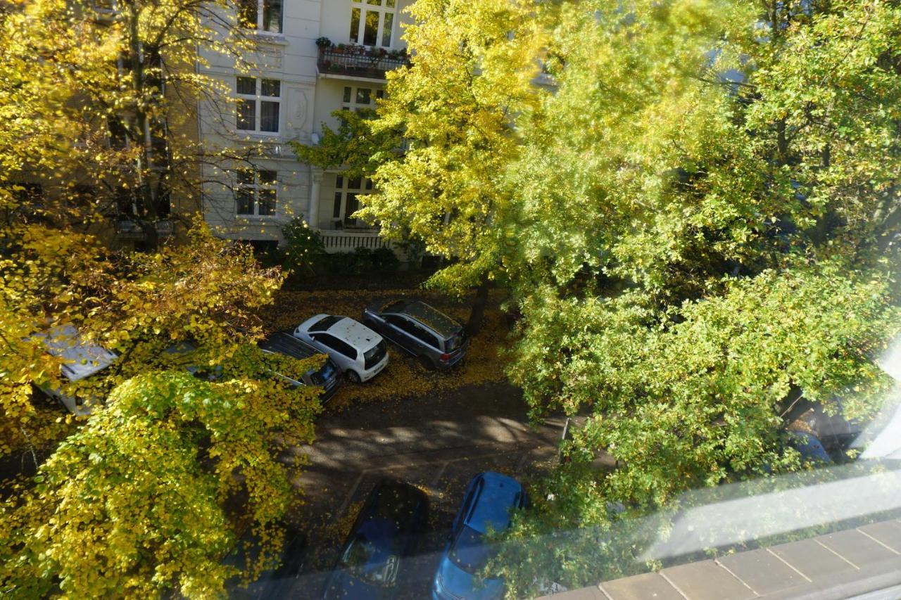 Alster Hamburg - Saniertes Und Mobliertes Apartment Mit Bad Und Kuche Buitenkant foto